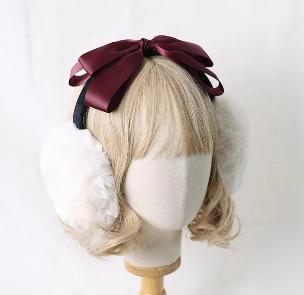 Xiaogui - Winter Lolita Earmuff Bow Plush Earmuff Ear Protector - Image 3