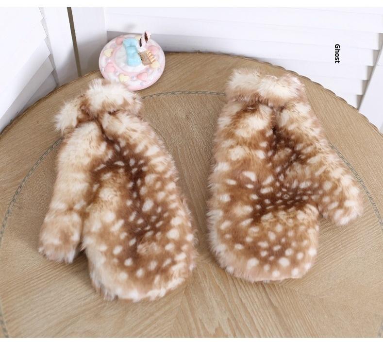 Xiaogui - Deer Spot - Christmas Kawaii Lolita Gloves Japanese Plush Winter Gloves - Image 5