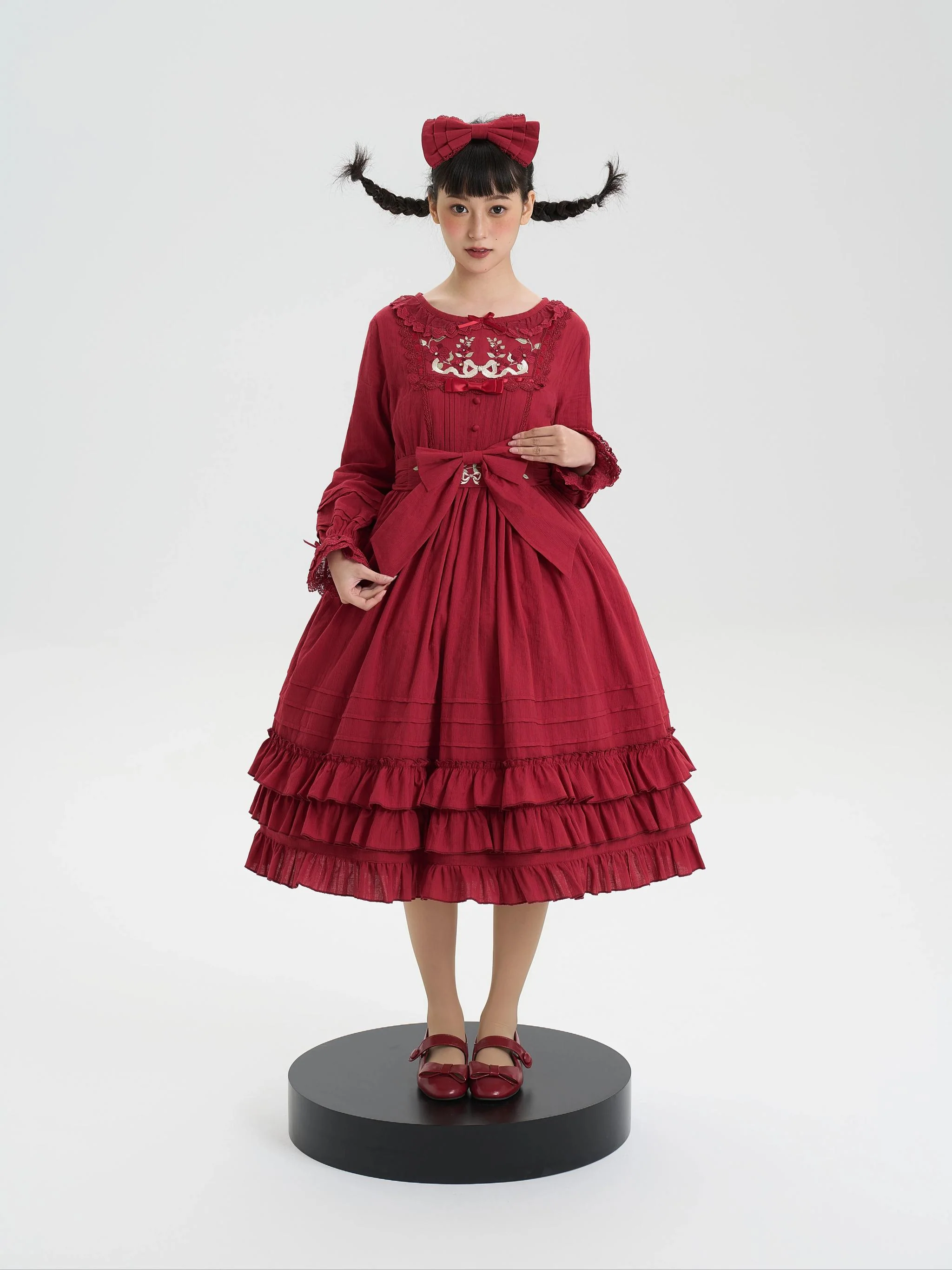 Maiden Nelly - Classic Lolita OP Dress, Embroidered Flowers