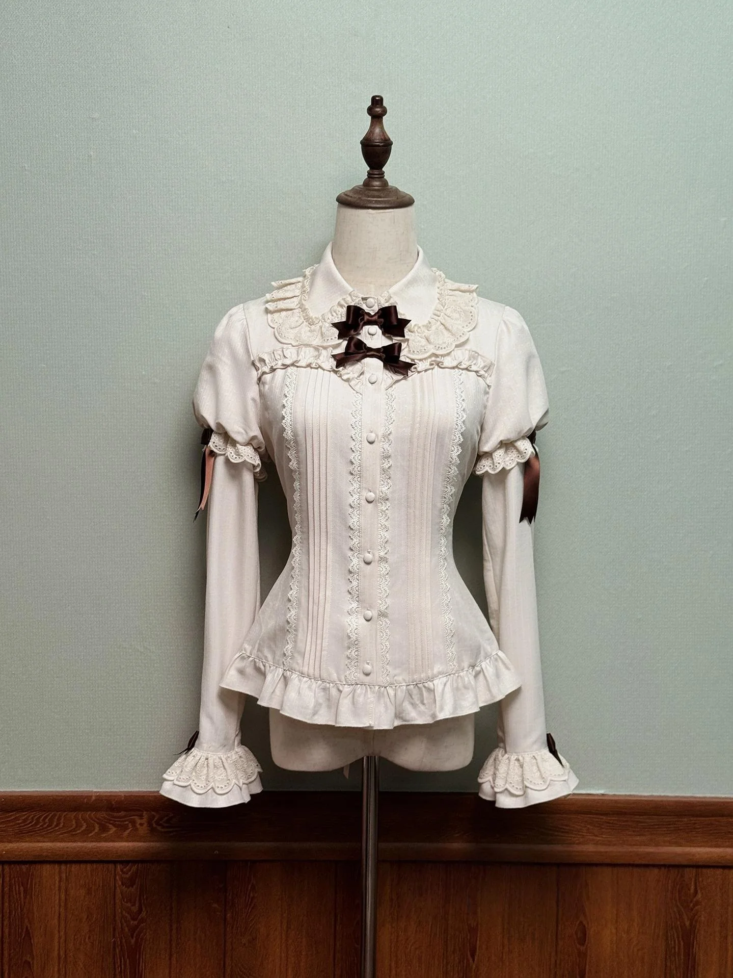 Alice Girl - Bear Chocolate Slab - Classic Lolita Slim Fit Shirt, Back Lace-up