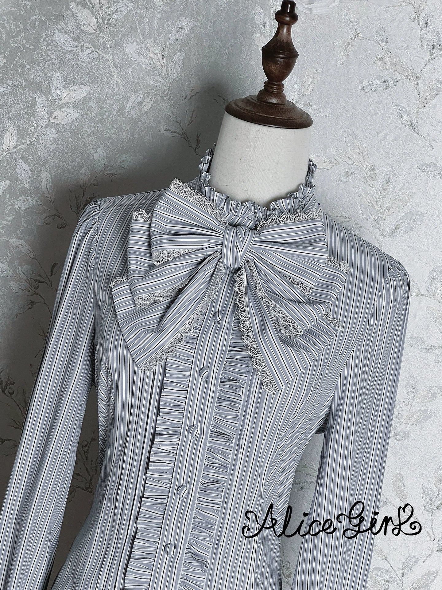 Alice Girl - Duke of Victoria - Classic Lolita Striped Blouse - Image 15