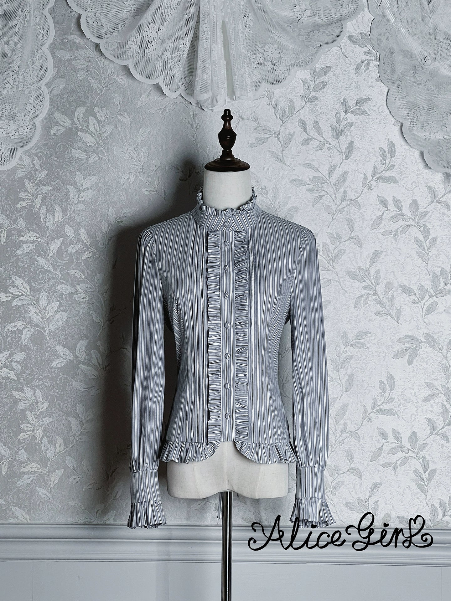 Alice Girl - Duke of Victoria - Classic Lolita Striped Blouse - Image 3