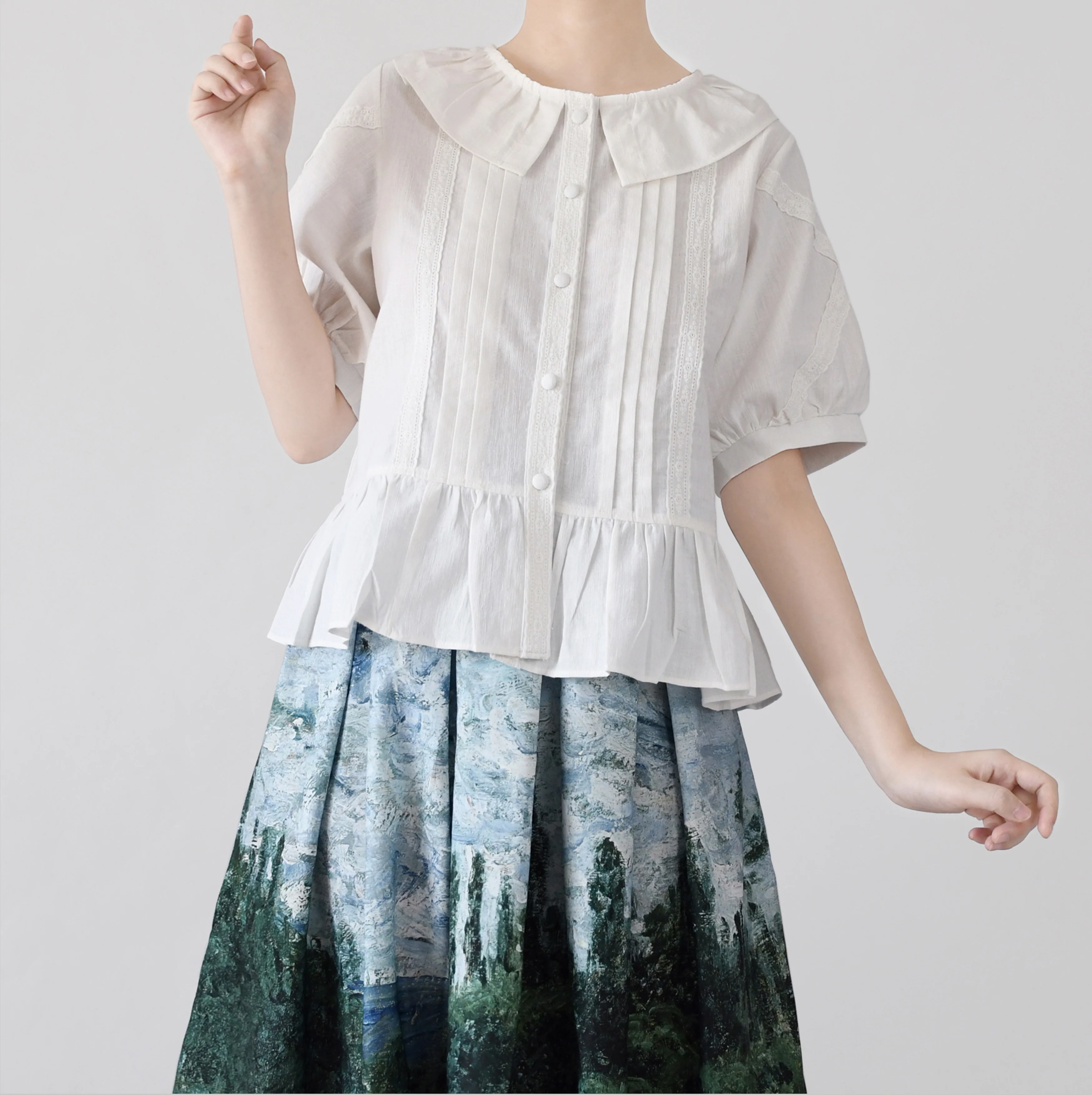 Spring Retro - Cotton Kawaii Lolita Shirt with Ruffled Neck and Lace Detail
