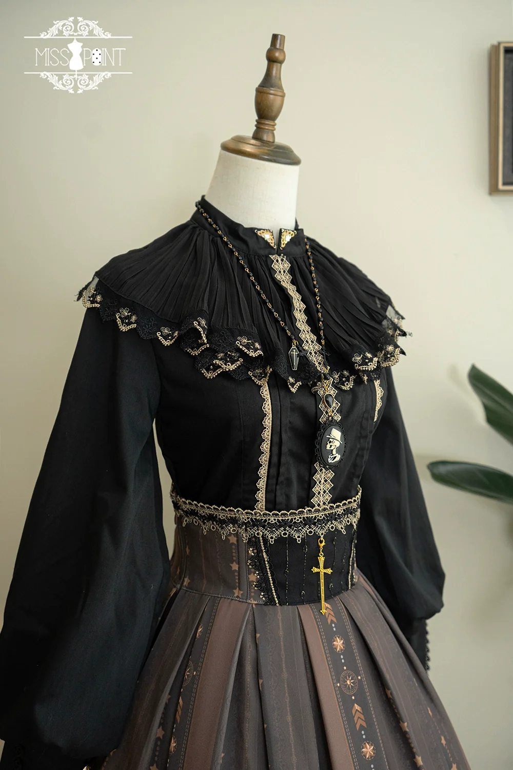 Demon Hunting Notes - Elegant Lolita Blouse Ruffled Collar - Image 37