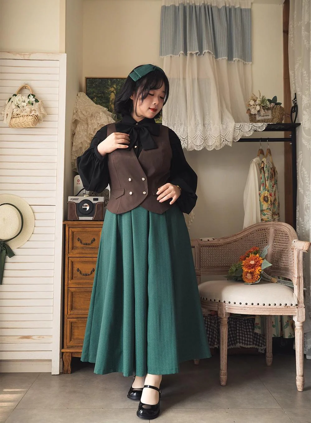 Forest Basket - Elegant Lolita Vest V Collar Retro Waistcoat - Image 4