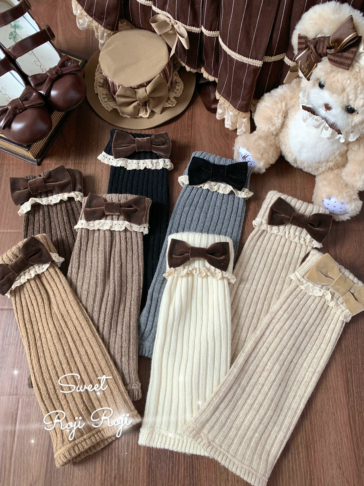 Roji Roji - Flared-Hem Lolita Leg Warmers, Velvet Bows - Image 5
