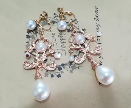 French Lolita Baroque Vintage Pearl Earrings - Image 6