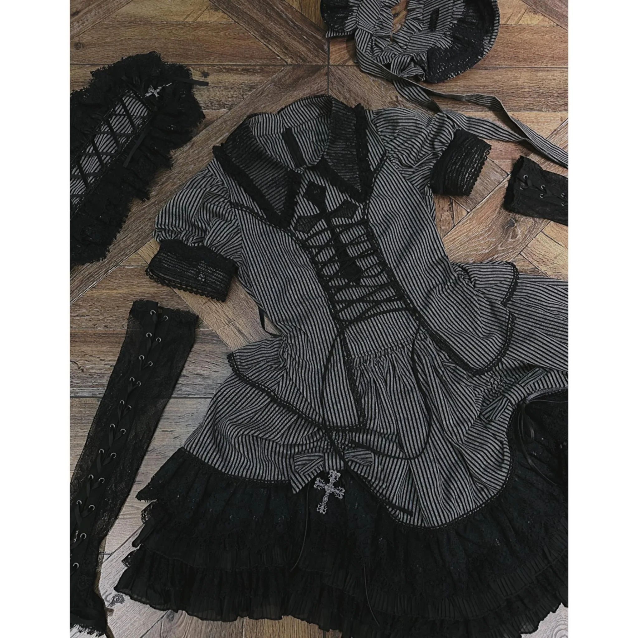 Striped Cross - Gothic Coordinated Lolita Set, Adjustable Blouse & Skirt - Image 28