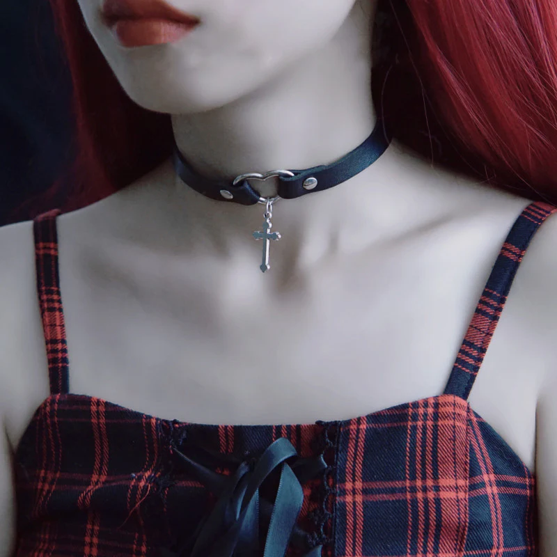 Strange Sugar - Gothic Lolita Cross Leather Choker - Image 10