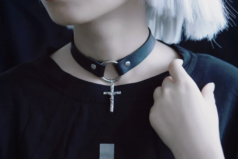 Strange Sugar - Gothic Lolita Cross Leather Choker - Image 12