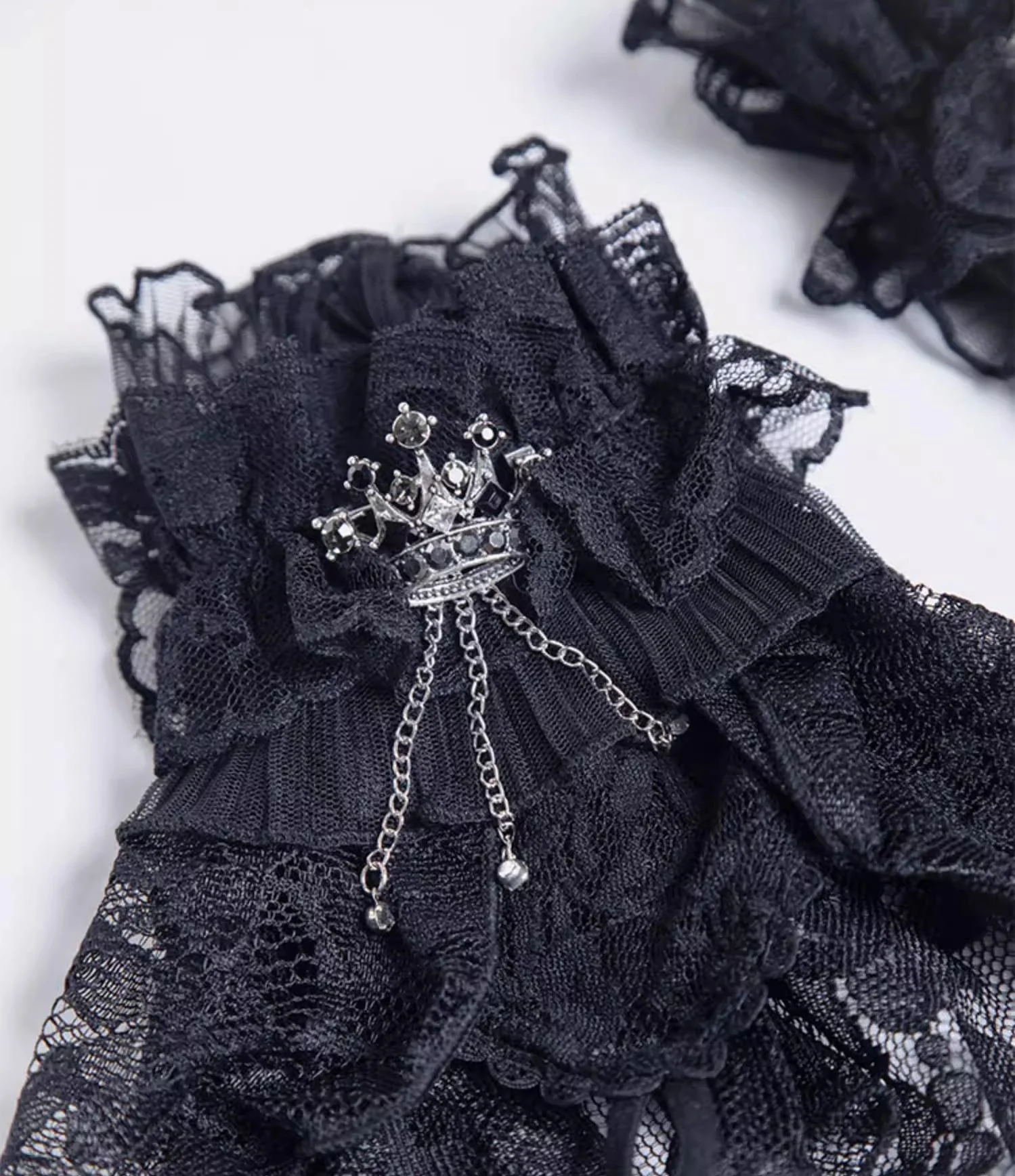 Gothic Lolita Lace Cuffs, Crown Decoration - Image 5