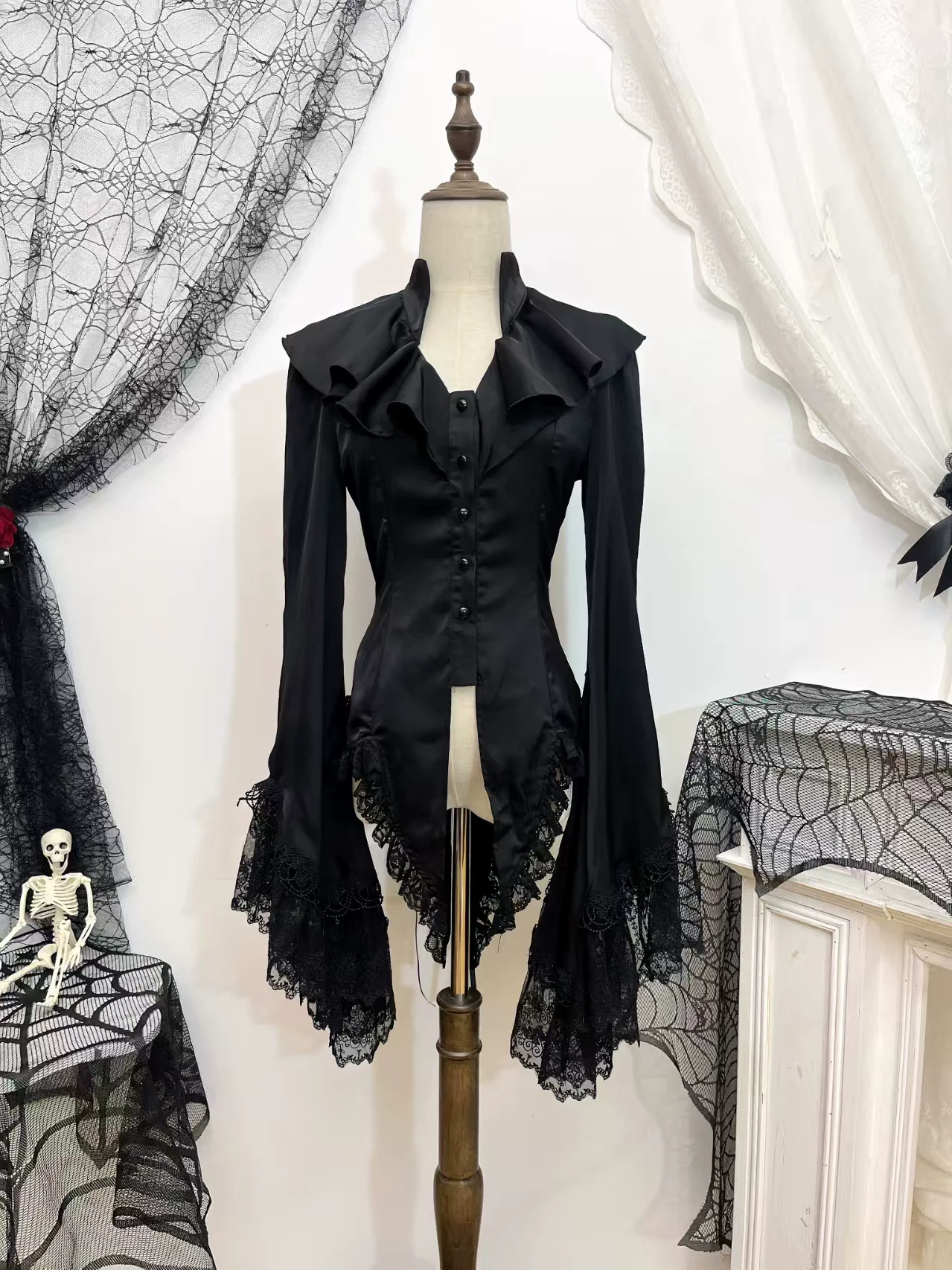 Acorn Lolita - Butterfly Shadow - Gothic Lolita Ruffled Shirt, Tailcoat Style - Image 5