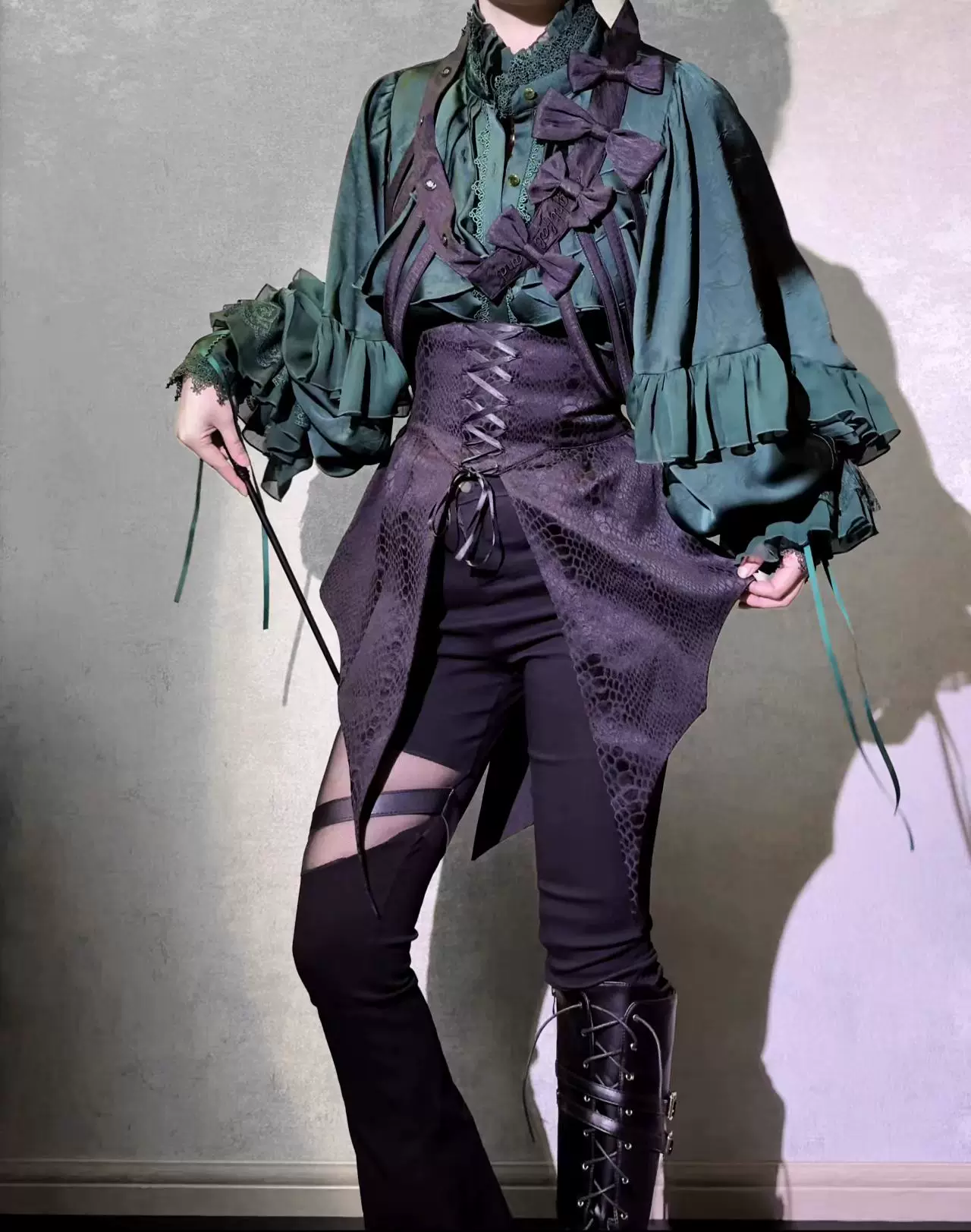 Blue Moon Bone Erosion - Gothic Lolita Waist Cincher, Bat Wing Hem - Image 3