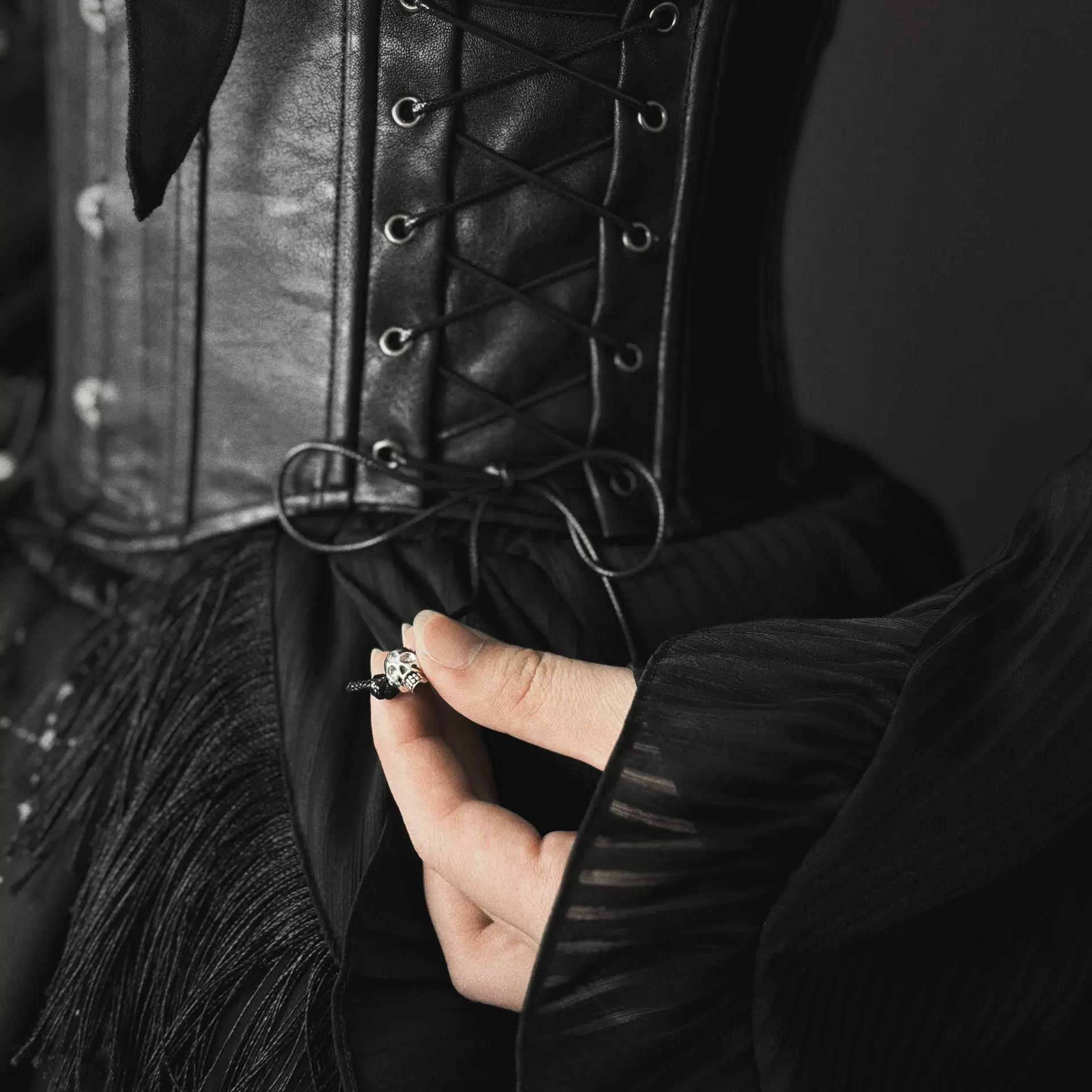 Bone Theater - Gothic Lolita Waist Corset Black Slimming Corset - Image 3