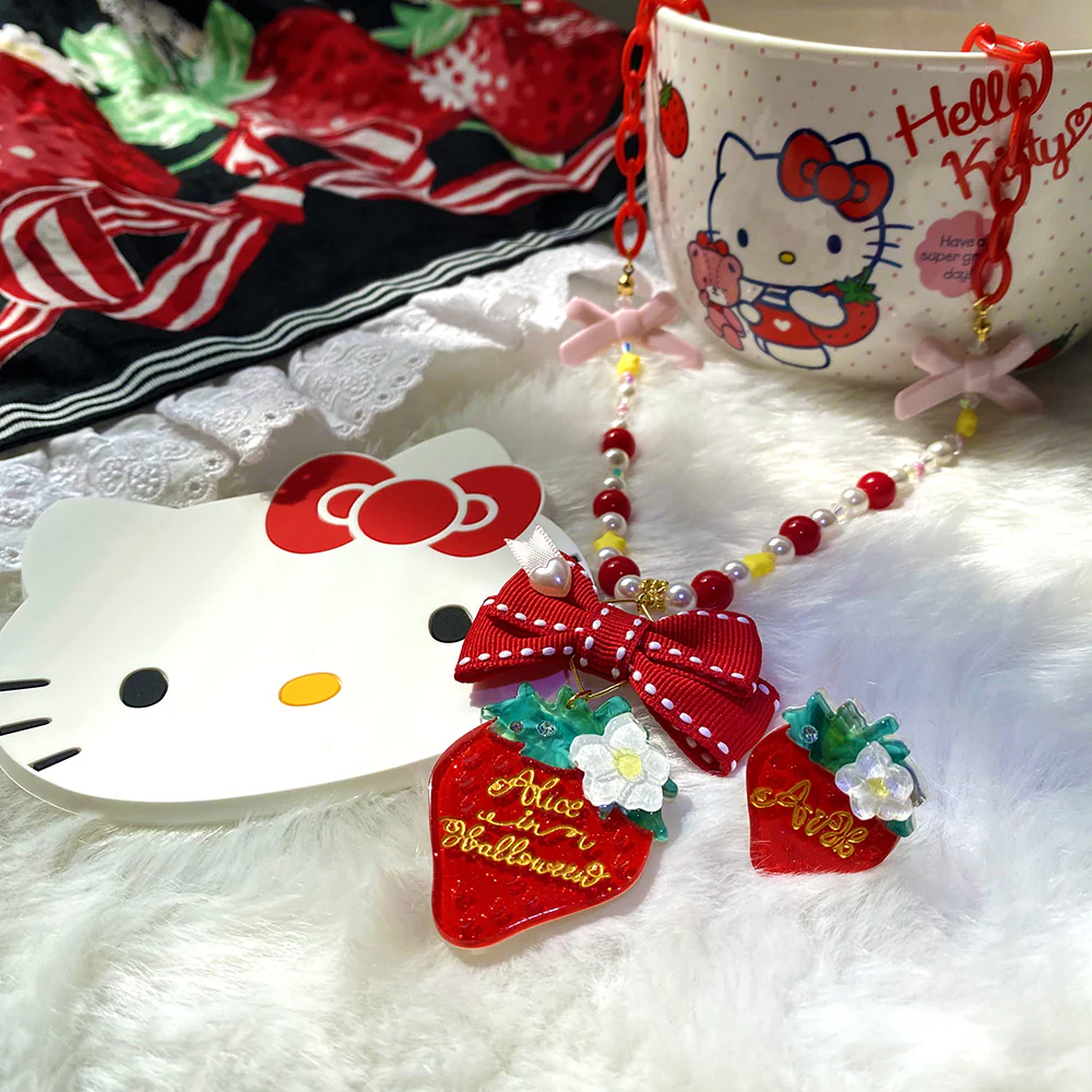 Lolita Strawberry Accessory Set - Image 10