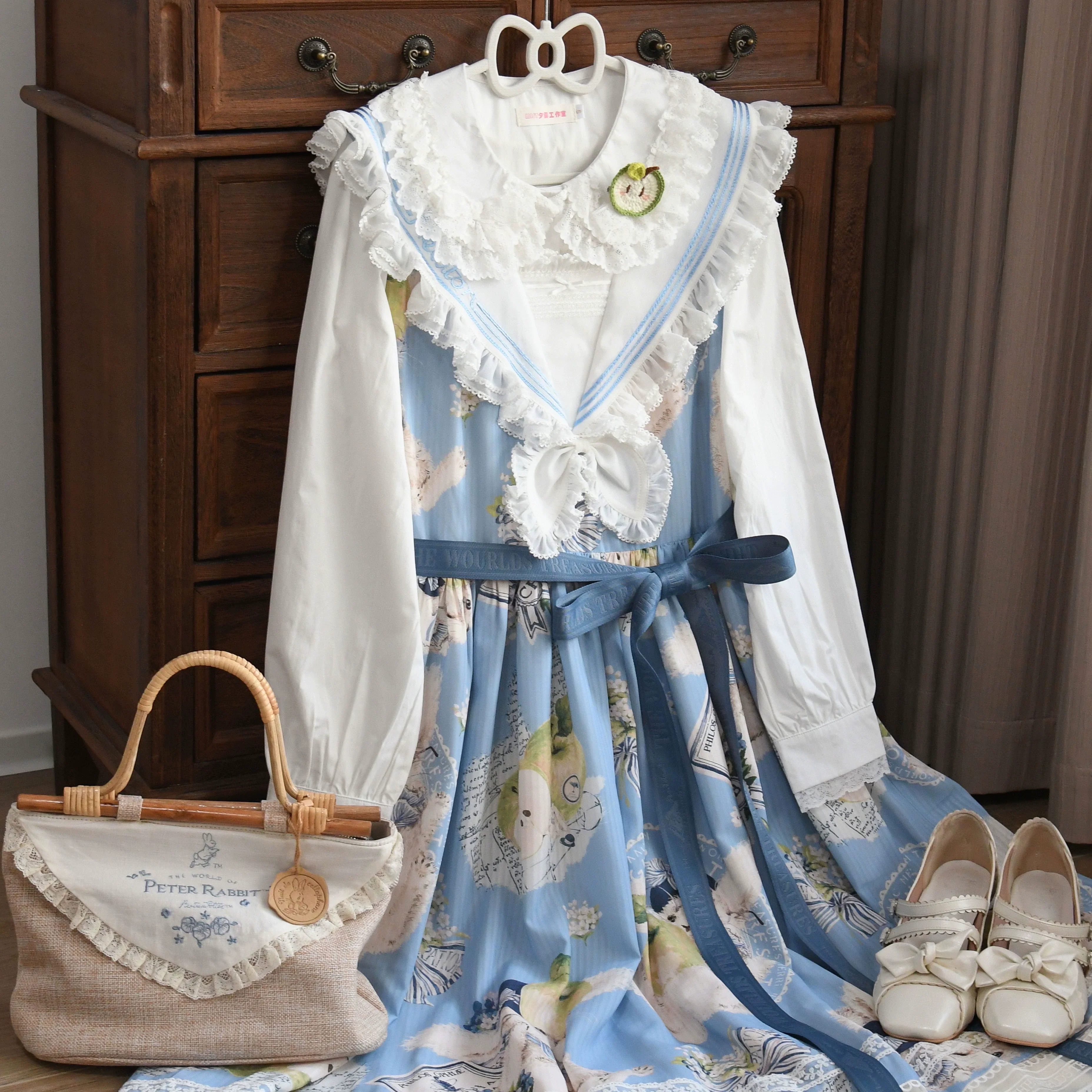 Half Sugar Milk Cake - Kawaii Lolita Blouse Peter-pan Collar and Puffy Sleeve Shirt - Image 2