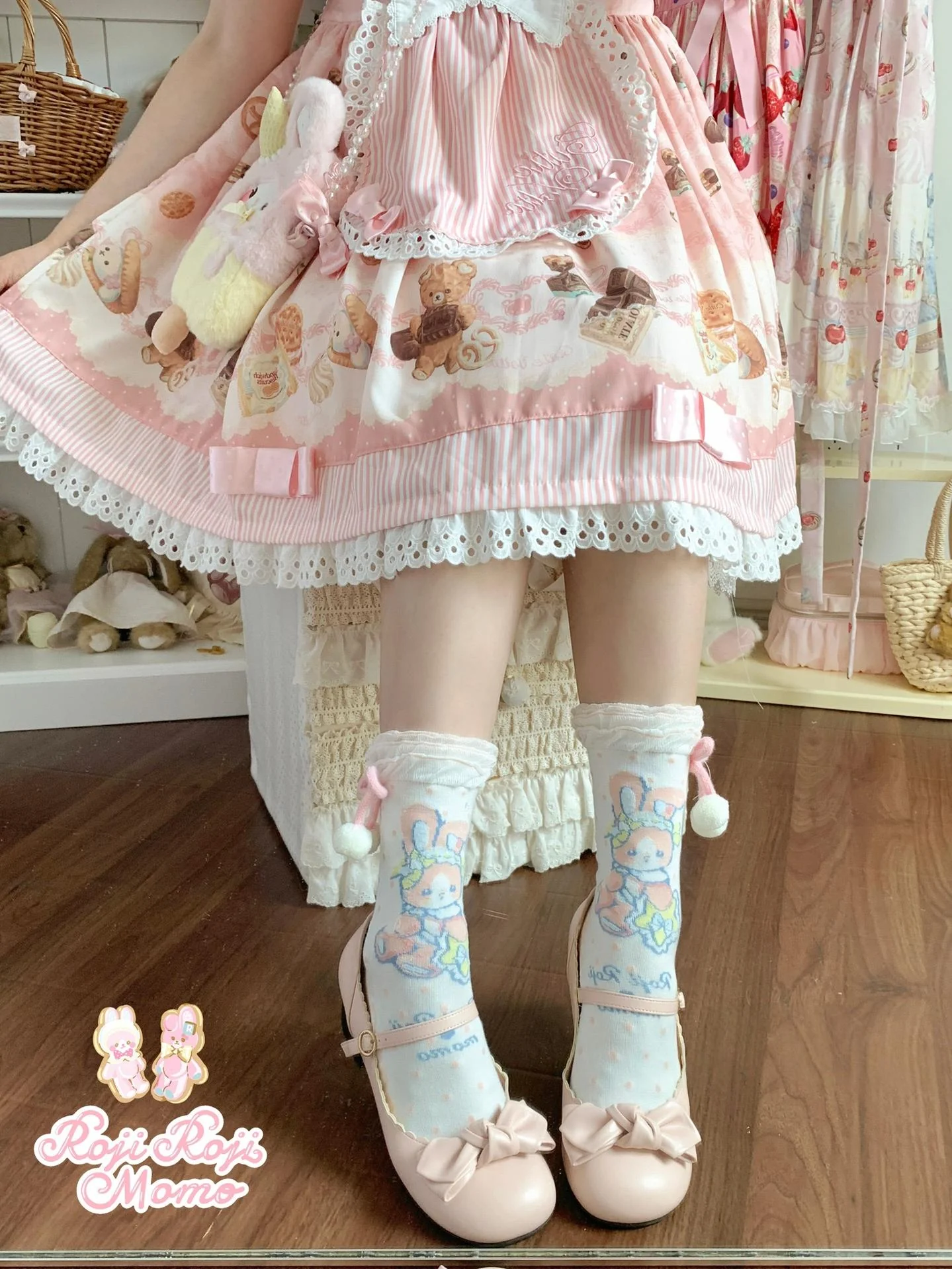 Roji Roji - Kawaii Lolita Mid-Calf Socks, Rabbit Print - Image 4