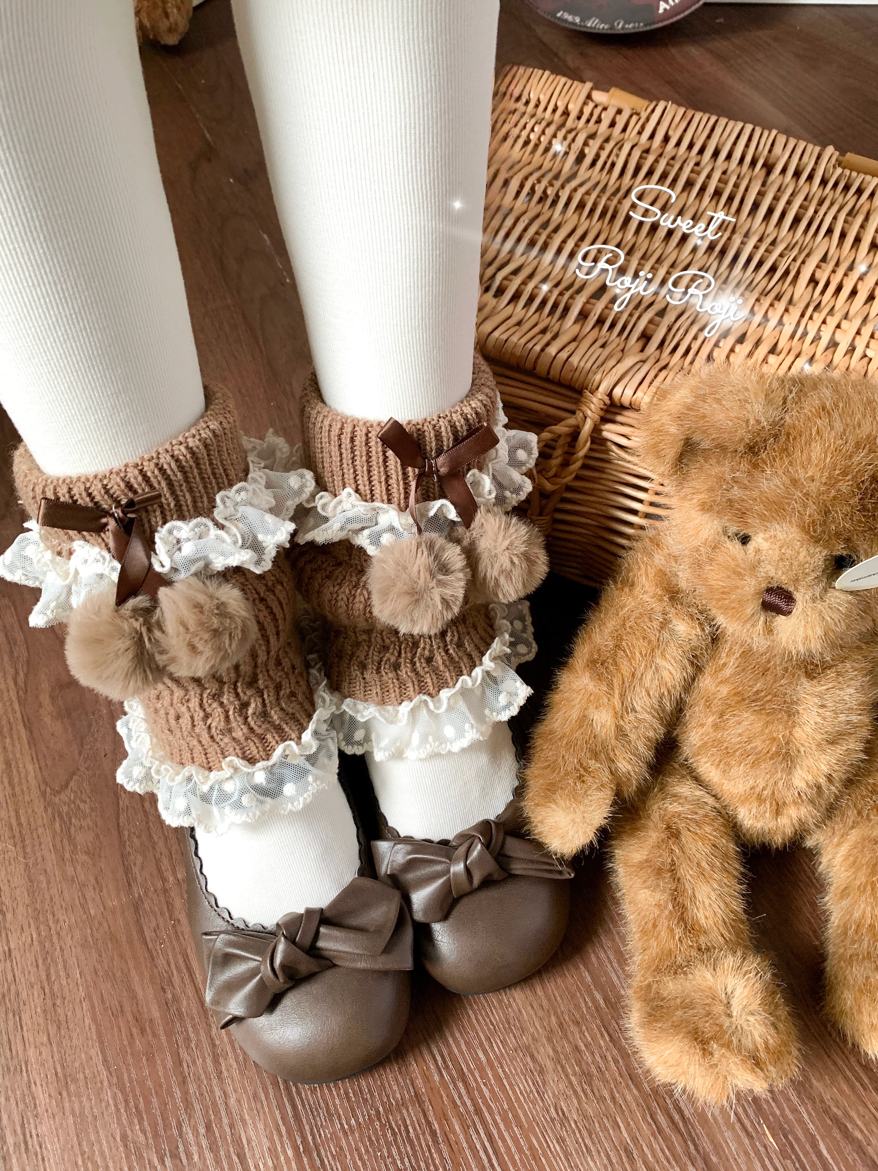 Roji Roji - Kawaii Lolita Wool Leg Warmers, Pom-Pom Accented Bow - Image 9