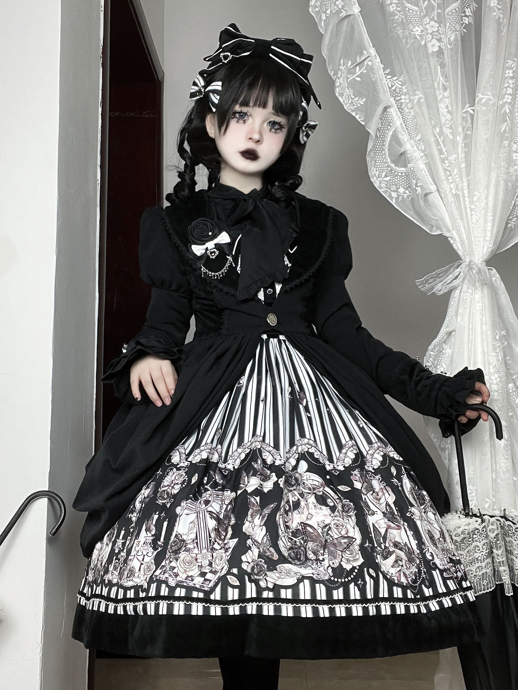 Gothic Lolita Black and White Striped JSK Set - Image 2