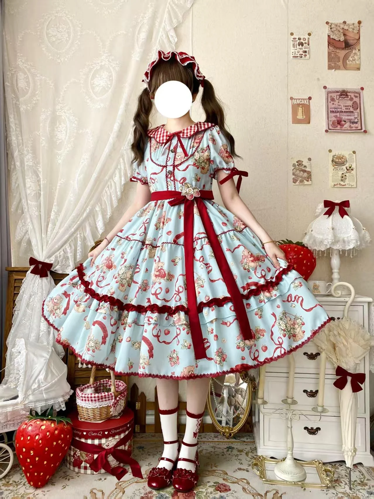 Qianmu - The Bear's Strawberry Field - Daily Lolita OP Dress With Petal Collar & Bear Strawberry Print - Image 4