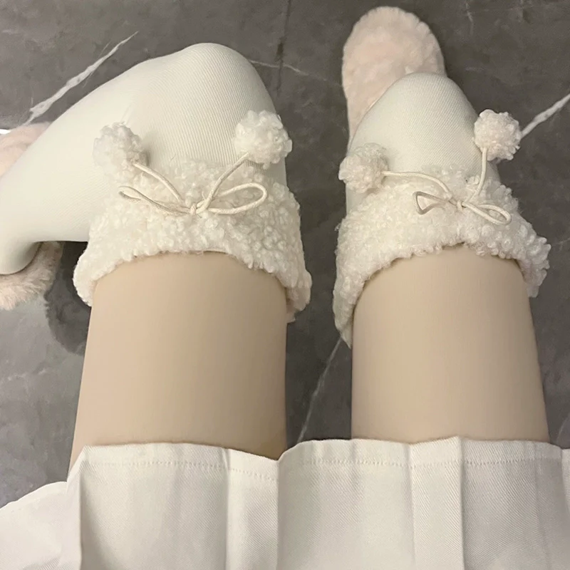 Hua Nai cat - Kawaii Winter Lolita Stockings Fuzzy Trim Furball Over-knee Socks - Image 9