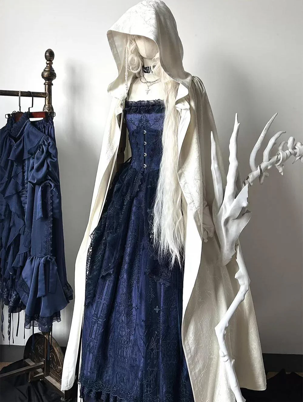 Dragon Bone Cemetery - Mesh Gothic Lolita Skirt, Boning Corset - Image 4