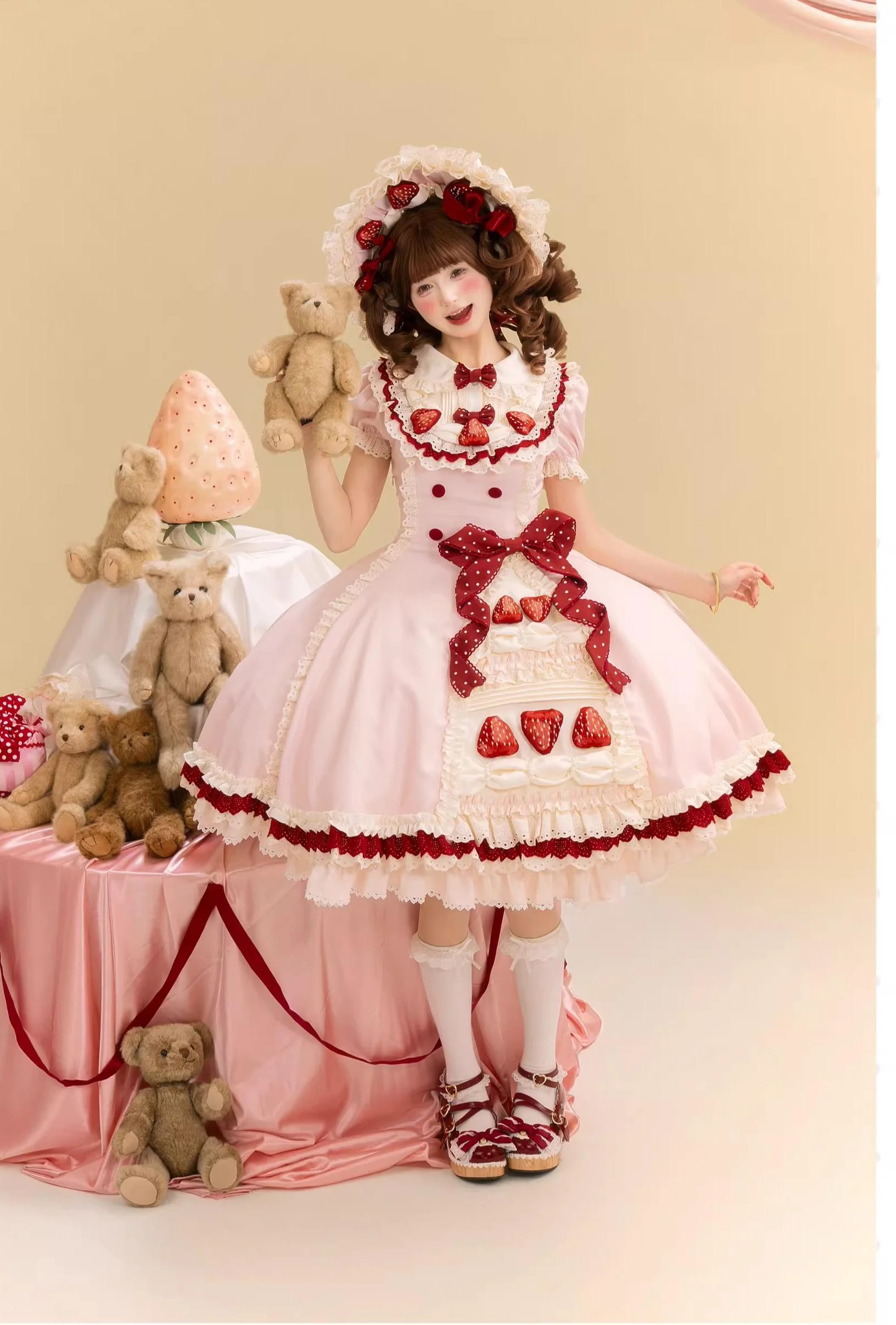 Strawberry Cake - Old School Lolita Dress, Detachable Sleeves