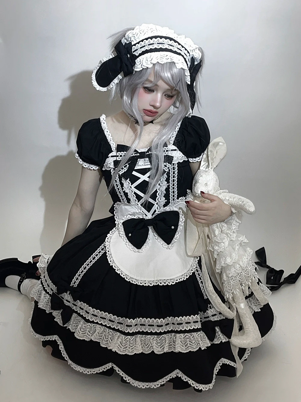 Vintage Petal Rabbit - Old School Lolita OP Cotton Dress With Petal-Shaped Hem - Image 34