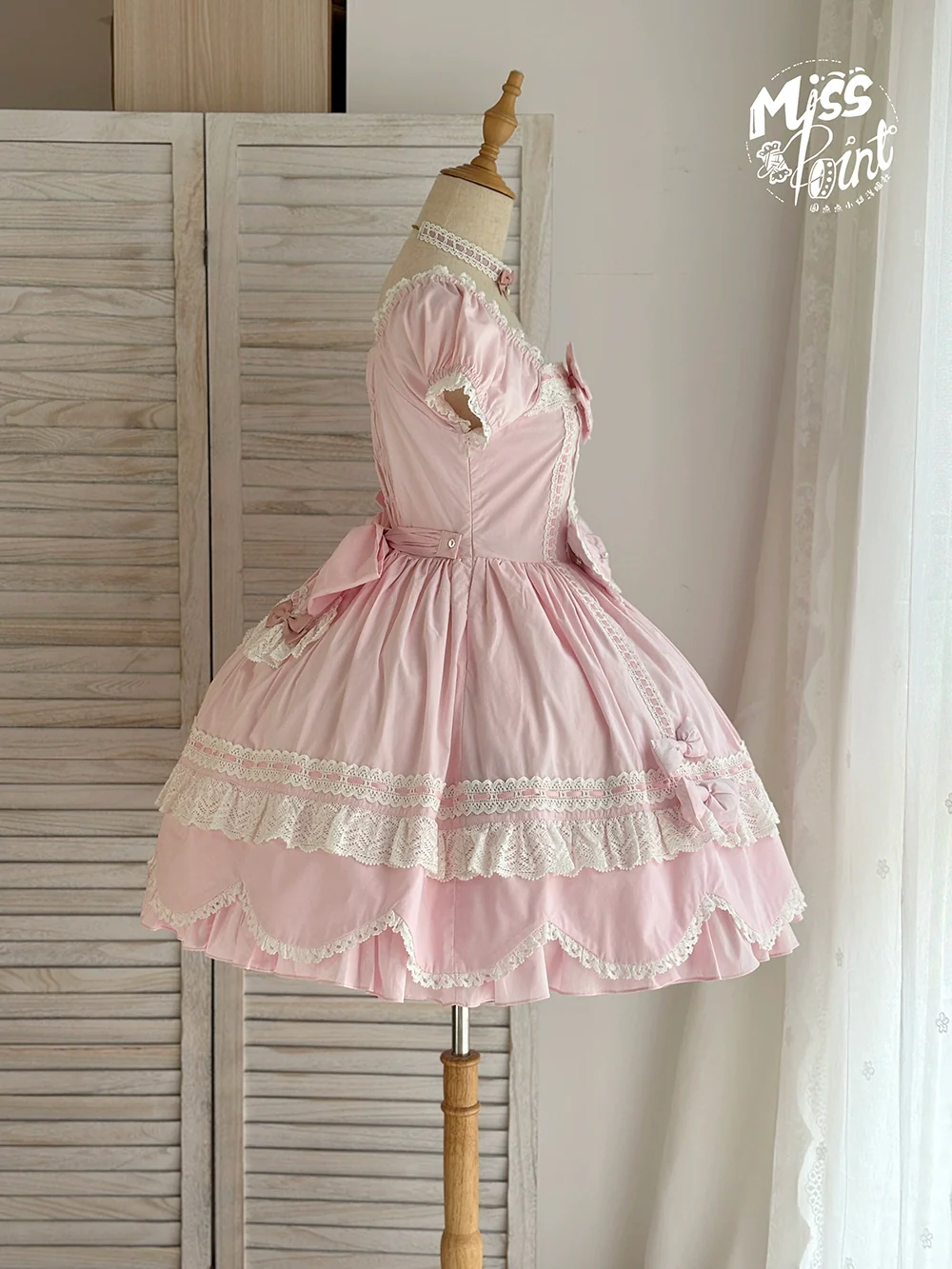 Vintage Petal Rabbit - Old School Lolita OP Cotton Dress With Petal-Shaped Hem - Image 42