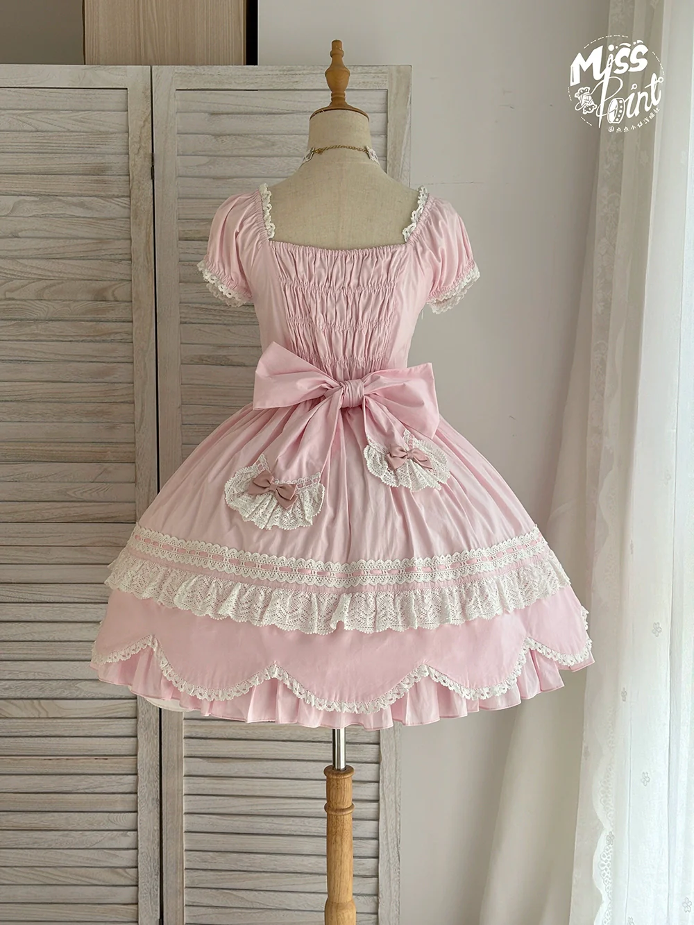 Vintage Petal Rabbit - Old School Lolita OP Cotton Dress With Petal-Shaped Hem - Image 43