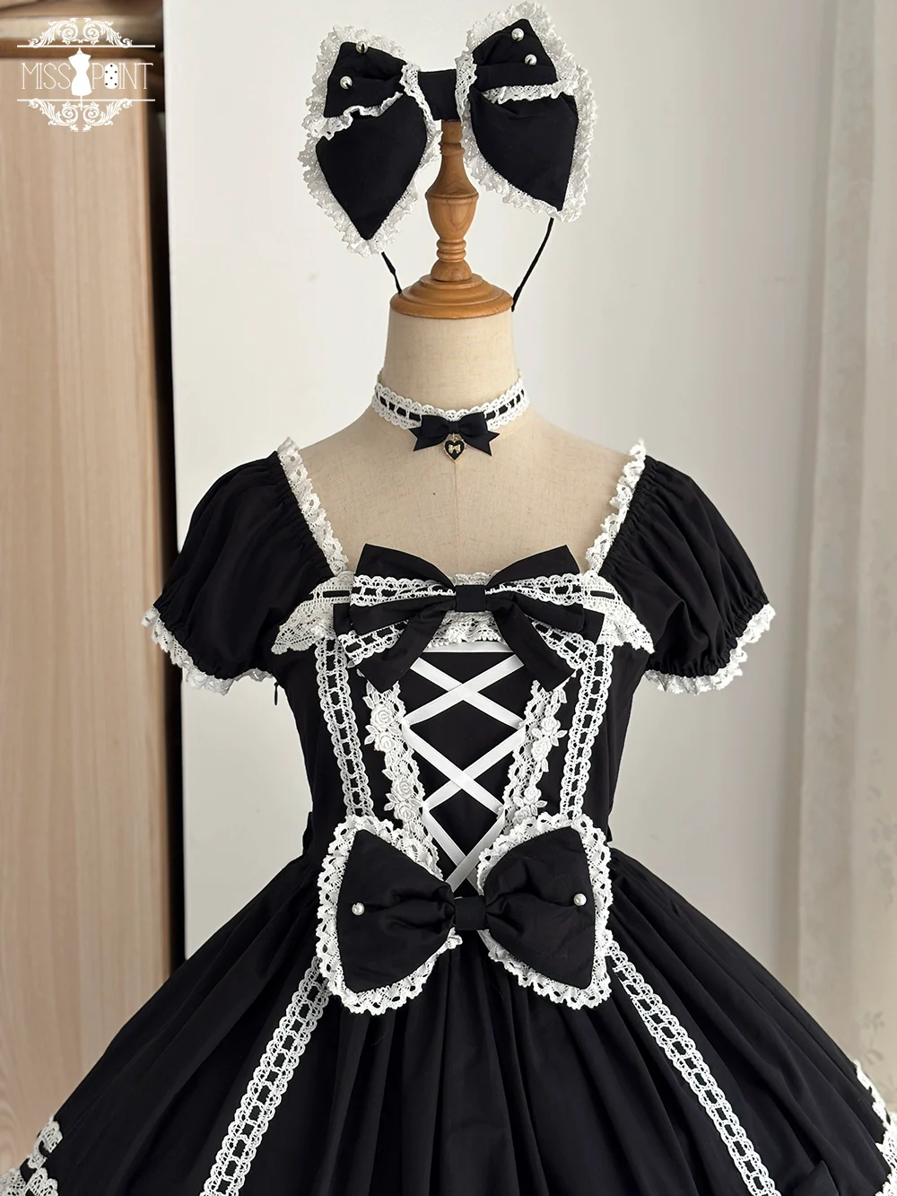Vintage Petal Rabbit - Old School Lolita OP Cotton Dress With Petal-Shaped Hem - Image 52