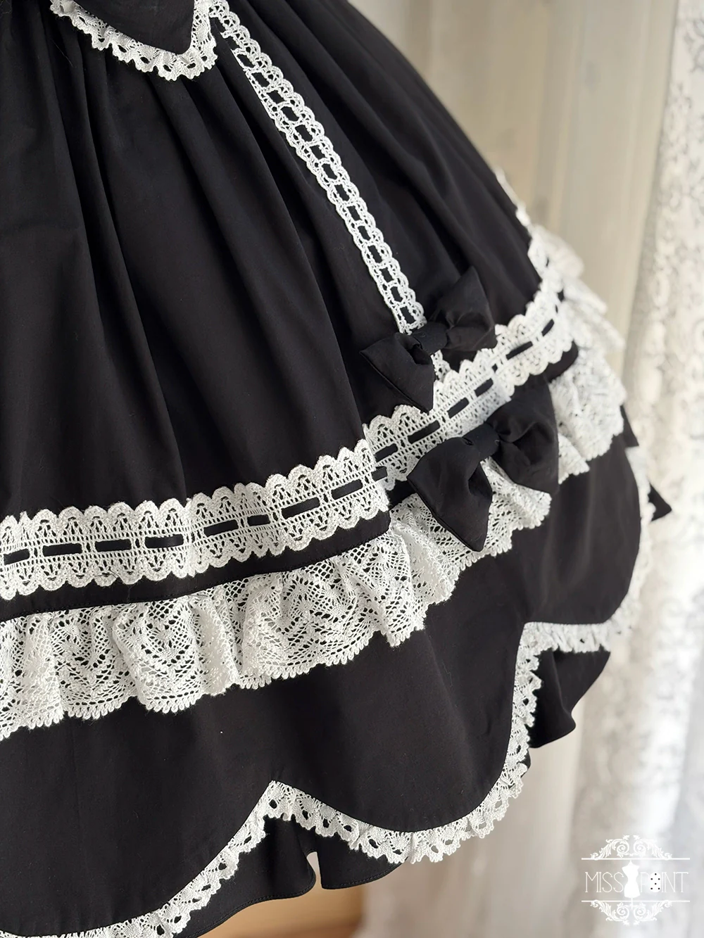 Vintage Petal Rabbit - Old School Lolita OP Cotton Dress With Petal-Shaped Hem - Image 55