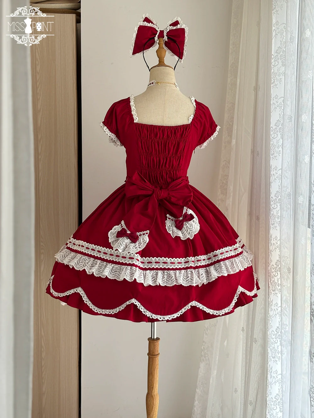 Vintage Petal Rabbit - Old School Lolita OP Cotton Dress With Petal-Shaped Hem - Image 58