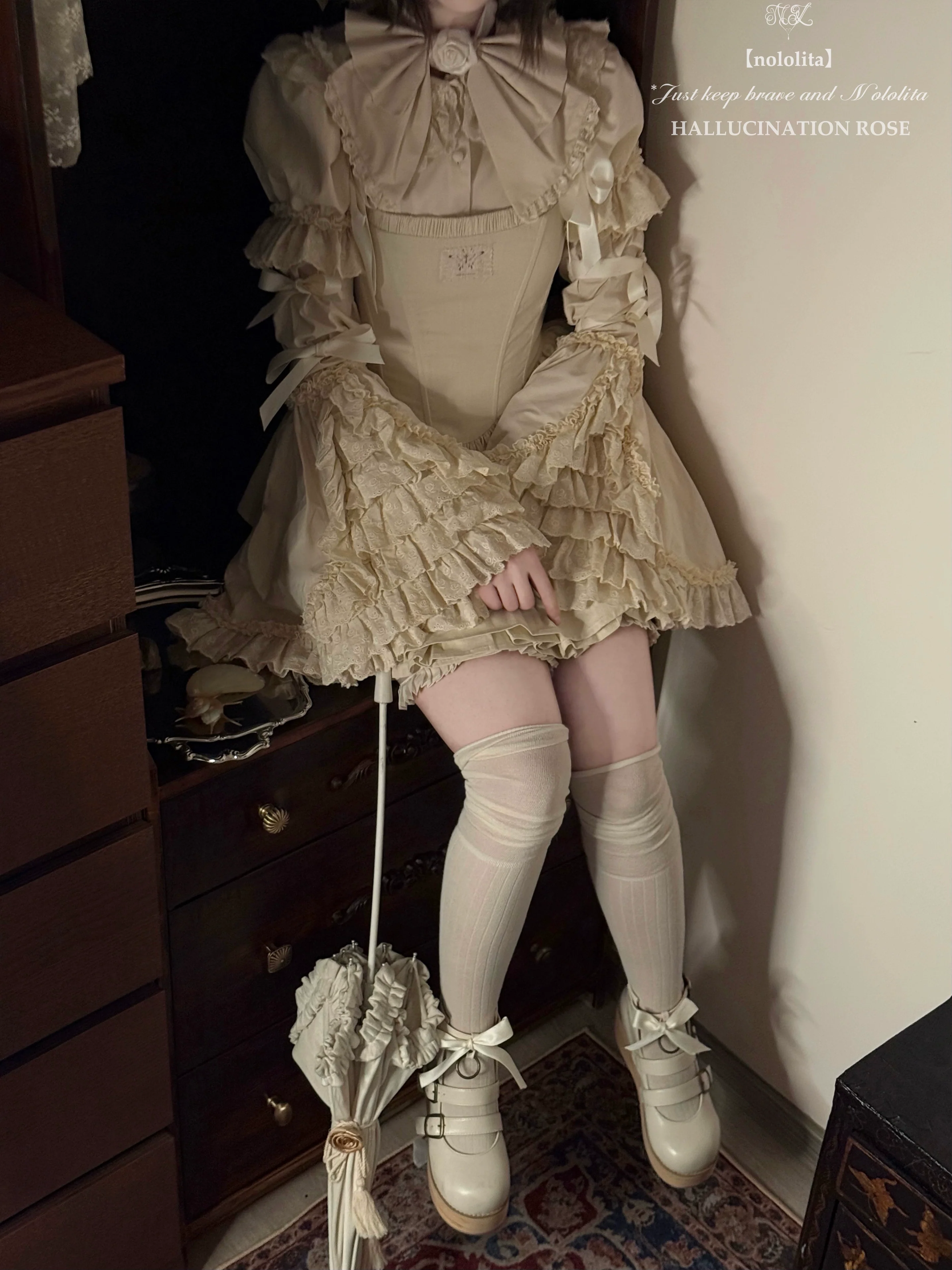 Nololita - Nightingale - Old School Lolita Shirt with Detachable Sleeves - Image 35