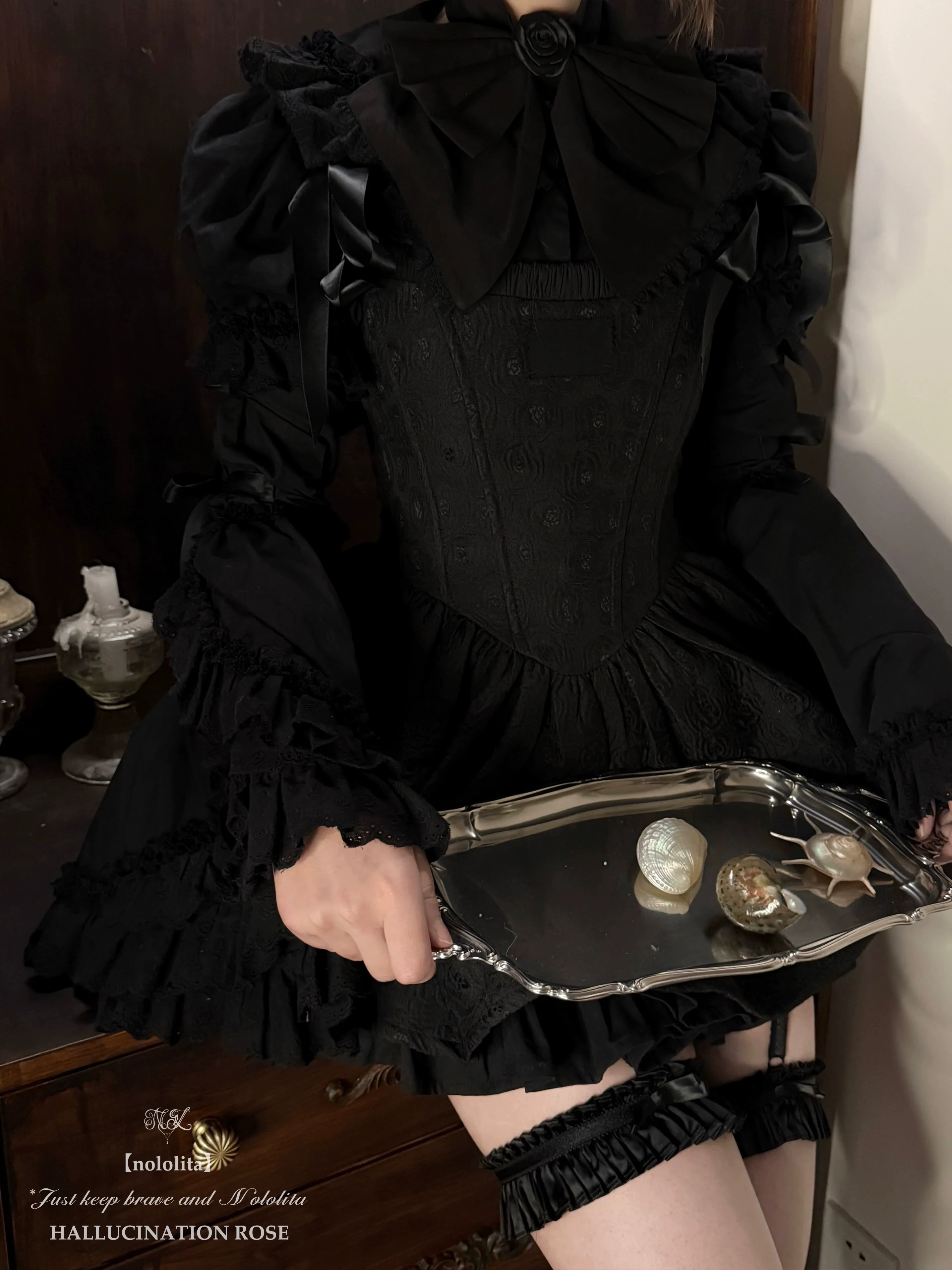 Nololita - Nightingale - Old School Lolita Shirt with Detachable Sleeves - Image 40