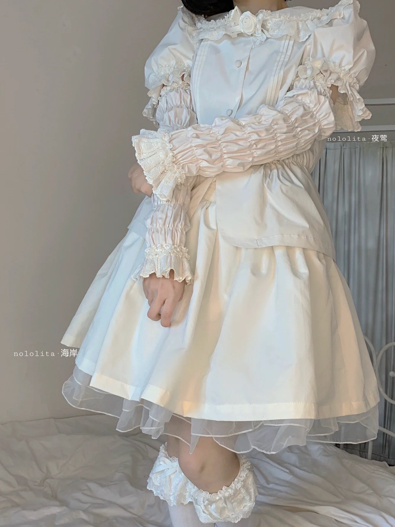 Nololita - Nightingale - Old School Lolita Shirt with Detachable Sleeves - Image 45