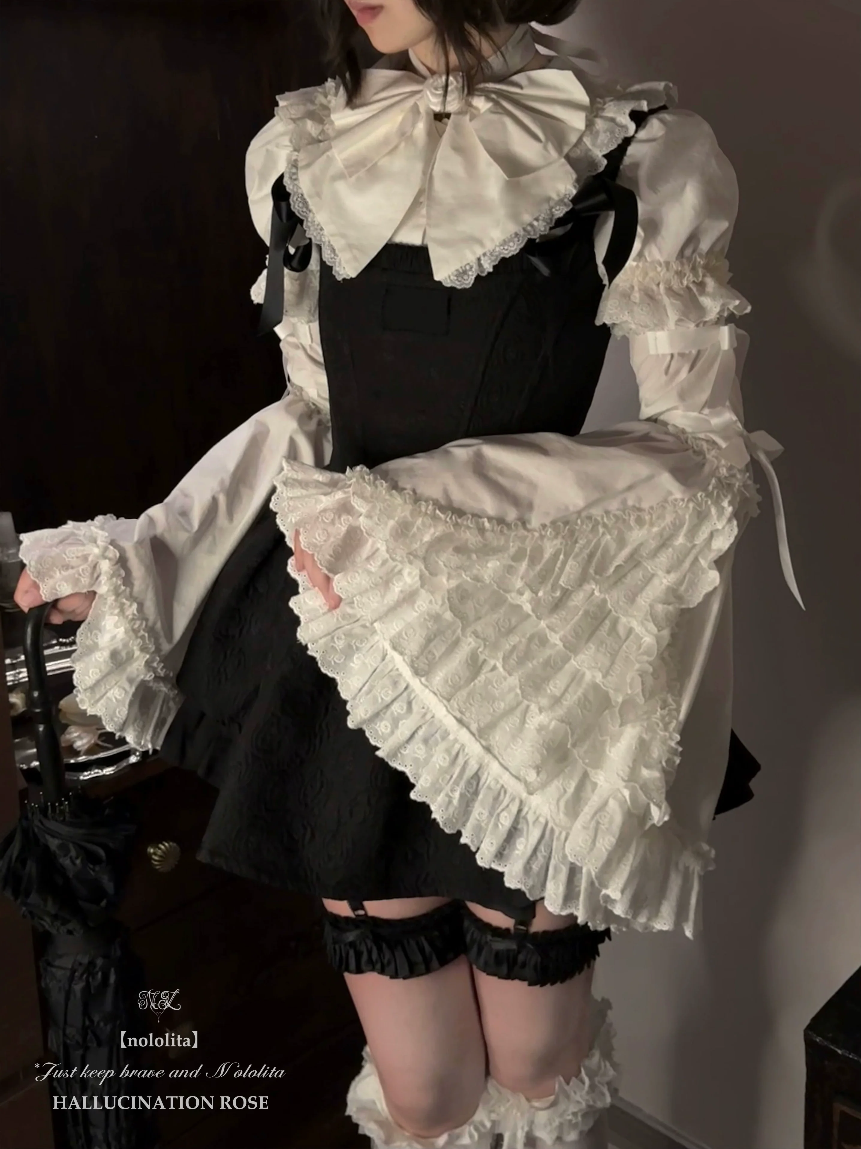 Nololita - Nightingale - Old School Lolita Shirt with Detachable Sleeves - Image 7