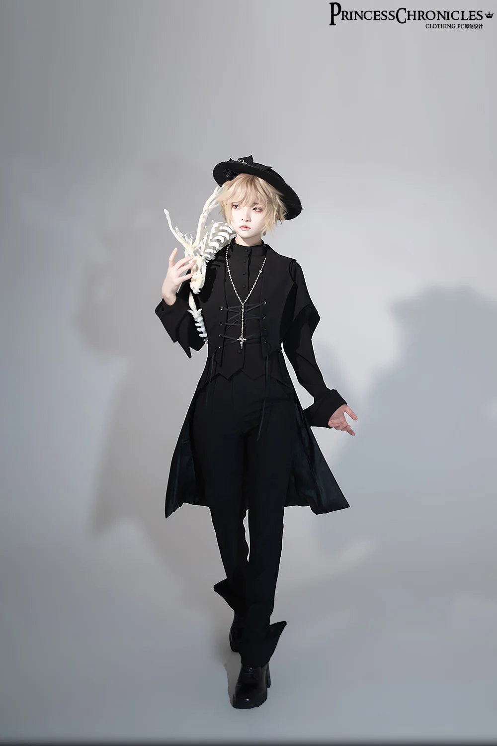 Yan Ye - Ouji Lolita Black Shirt, Irregular Hem - Image 14