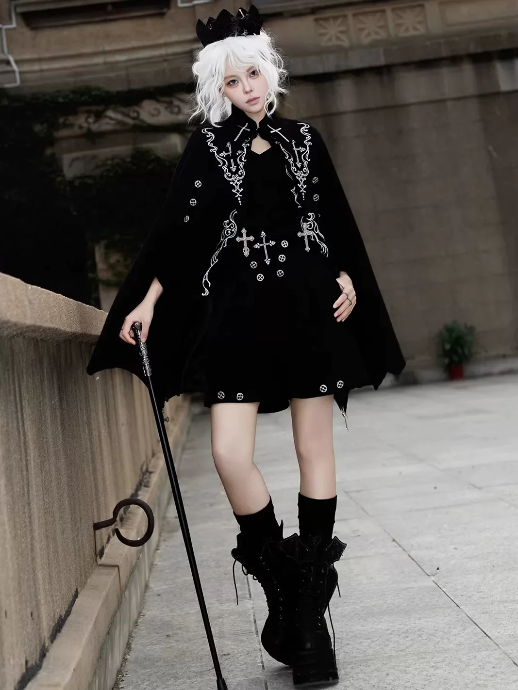 Nightfall - Ouji Lolita Outfit, Bat Wing Shaped Cape - Image 4