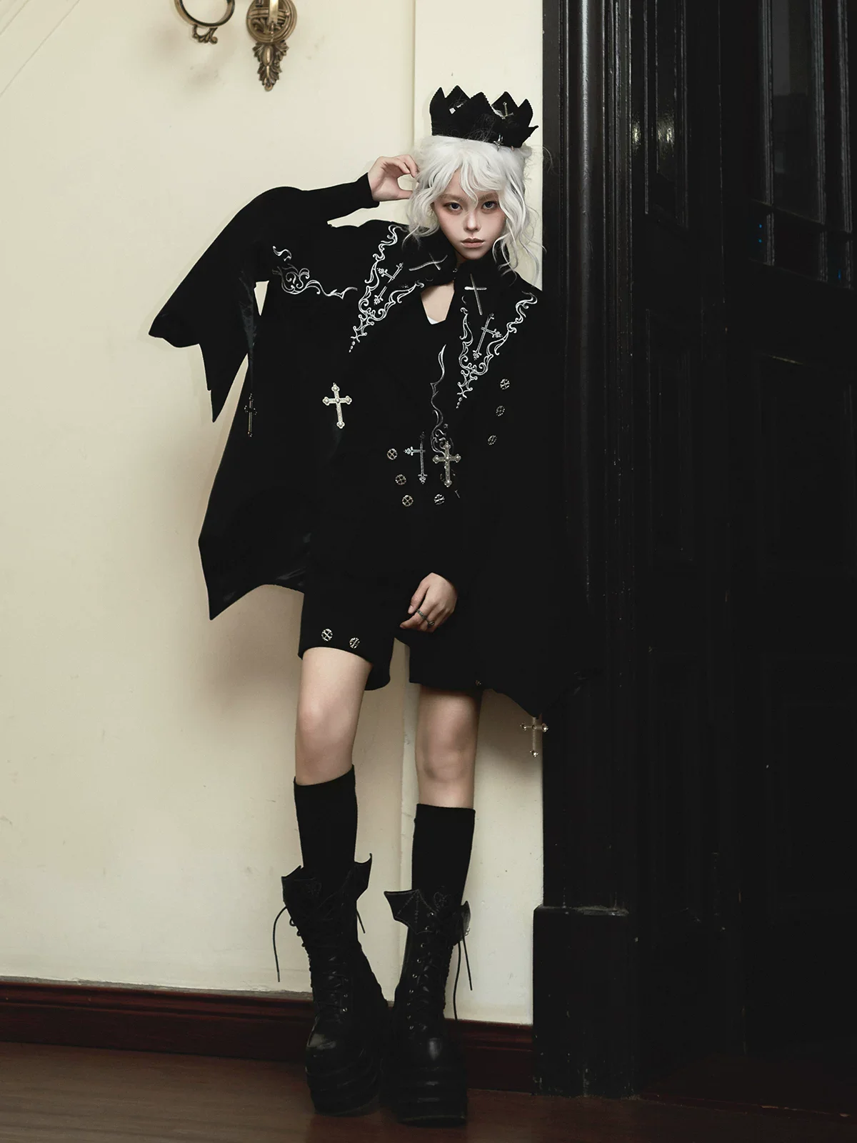Nightfall - Ouji Lolita Outfit, Bat Wing Shaped Cape - Image 9