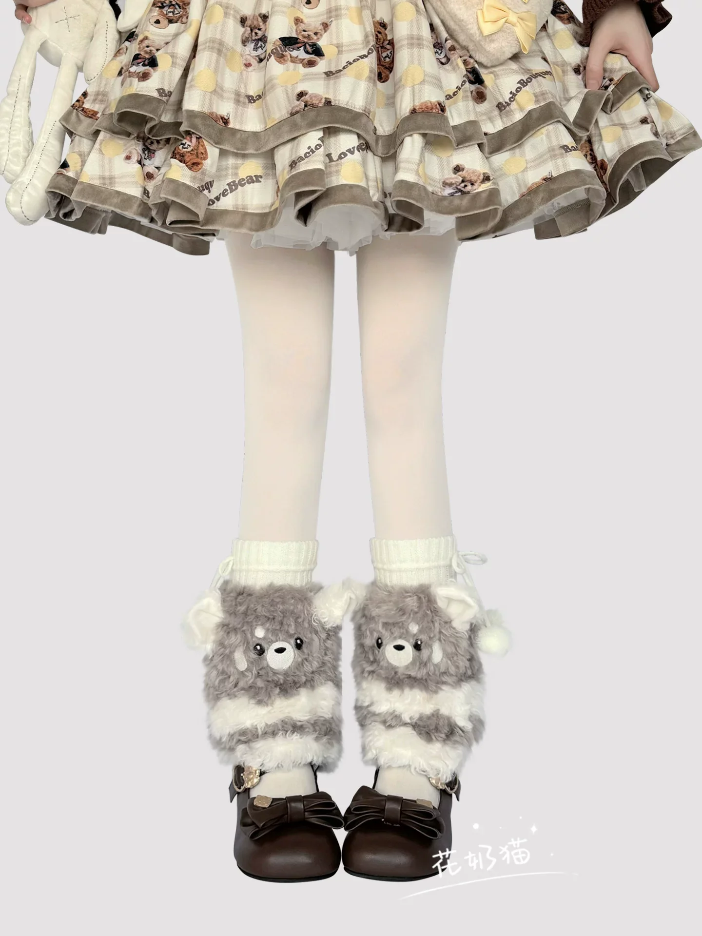 Plush Winter Kawaii Lolita Leg Warmers, Bear-shaped - Image 9