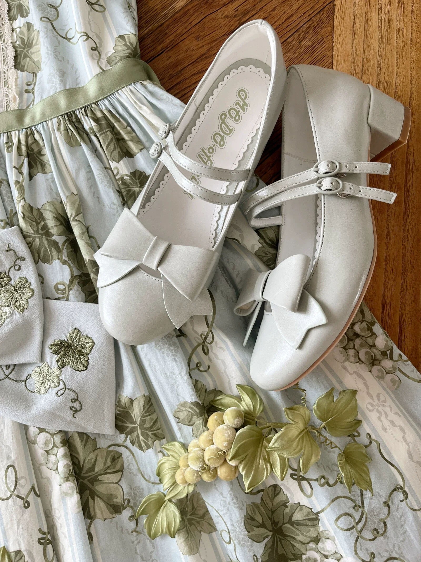 MODO - Apple Candy - Pointed Toe Lolita Shoes, Low Block Heel - Image 11