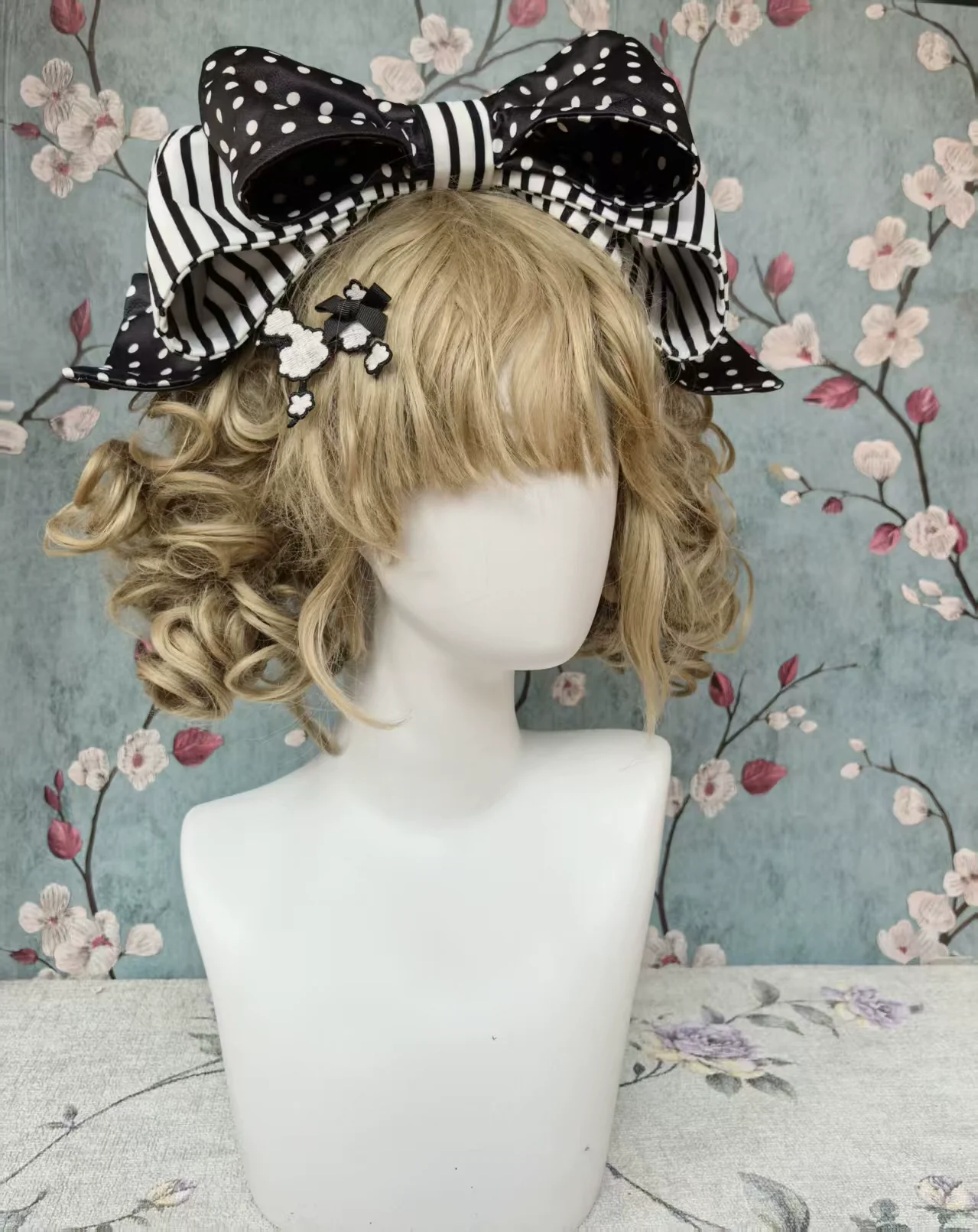 Poodle - Polka Dot Old-school Lolita Dress, Poodle Embroidery - Image 6