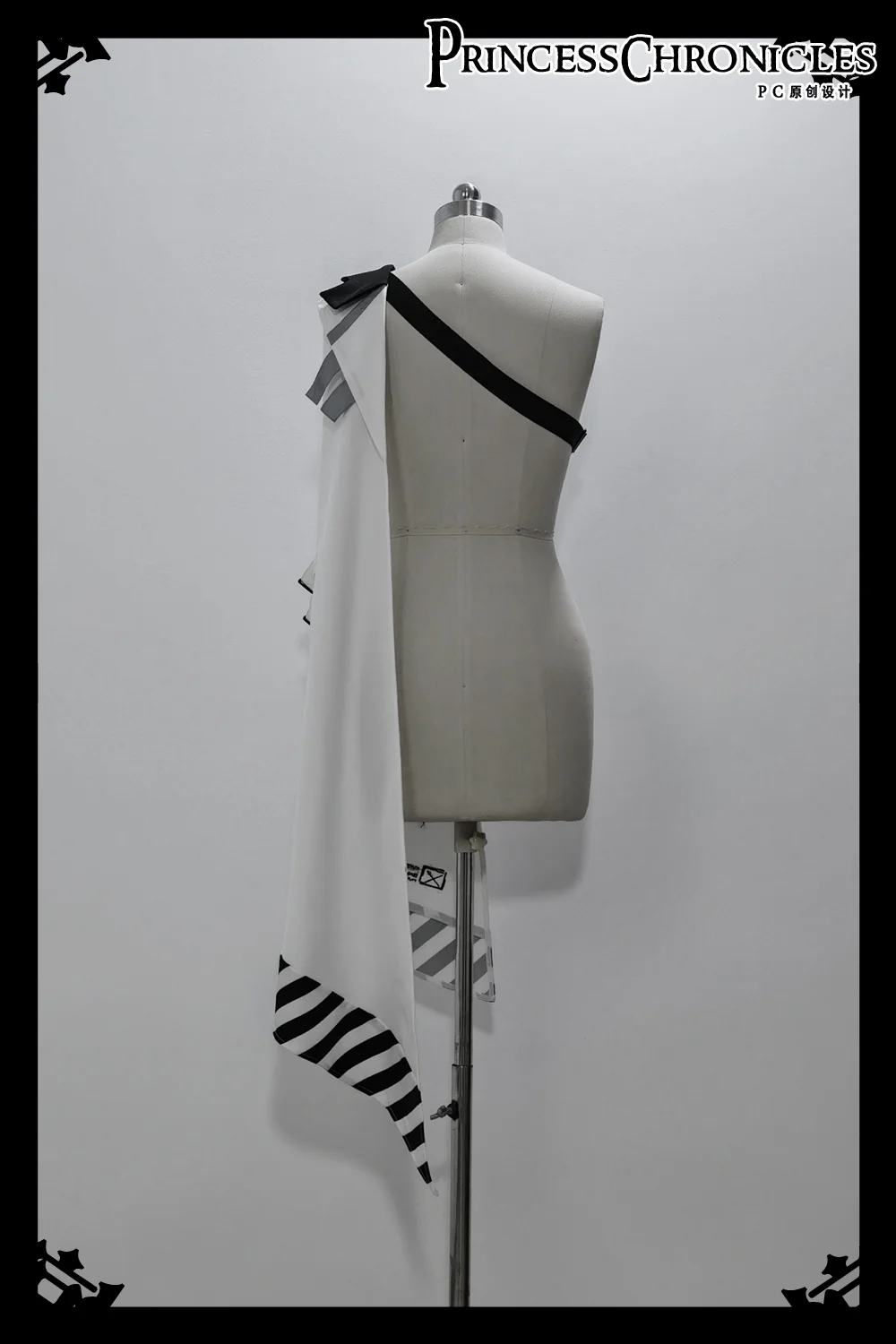 Dry sea and Ashlar - Techwear-inspired White Cloak Set - Image 39