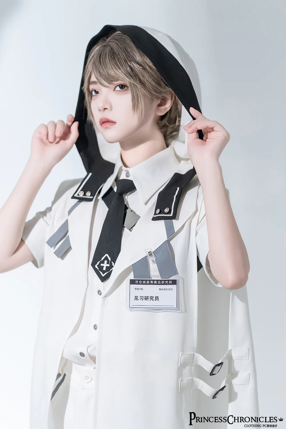 Dry sea and Ashlar - Handsome Futuristic Style White Short Set - Image 10