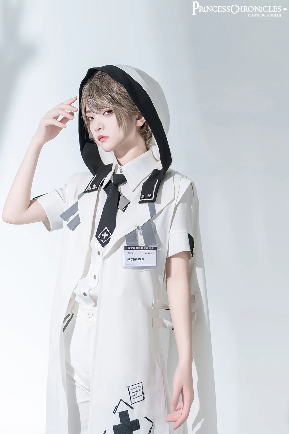 Dry sea and Ashlar - Handsome Futuristic Style White Short Set - Image 5