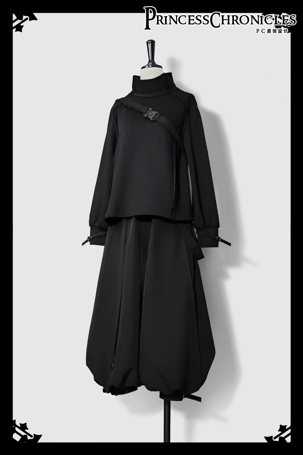 Functional Rabbit - Handsome Gothic Lolita Pantsuit - Image 3