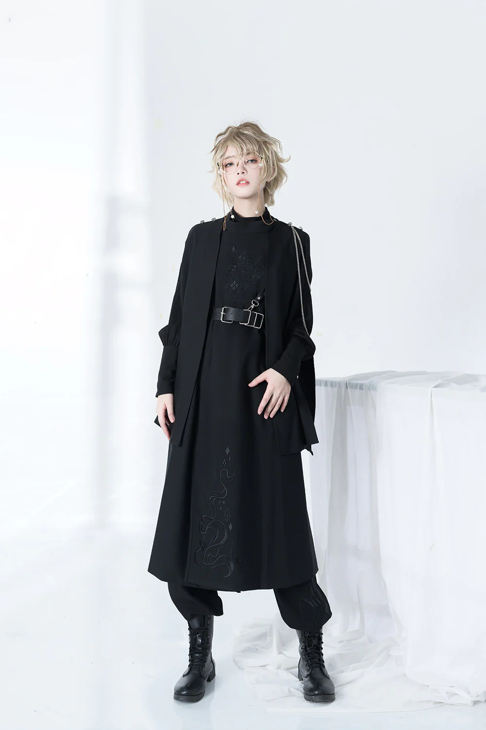 The Stars Change - Sleeveless Ouji Lolita Long Coat - Image 13