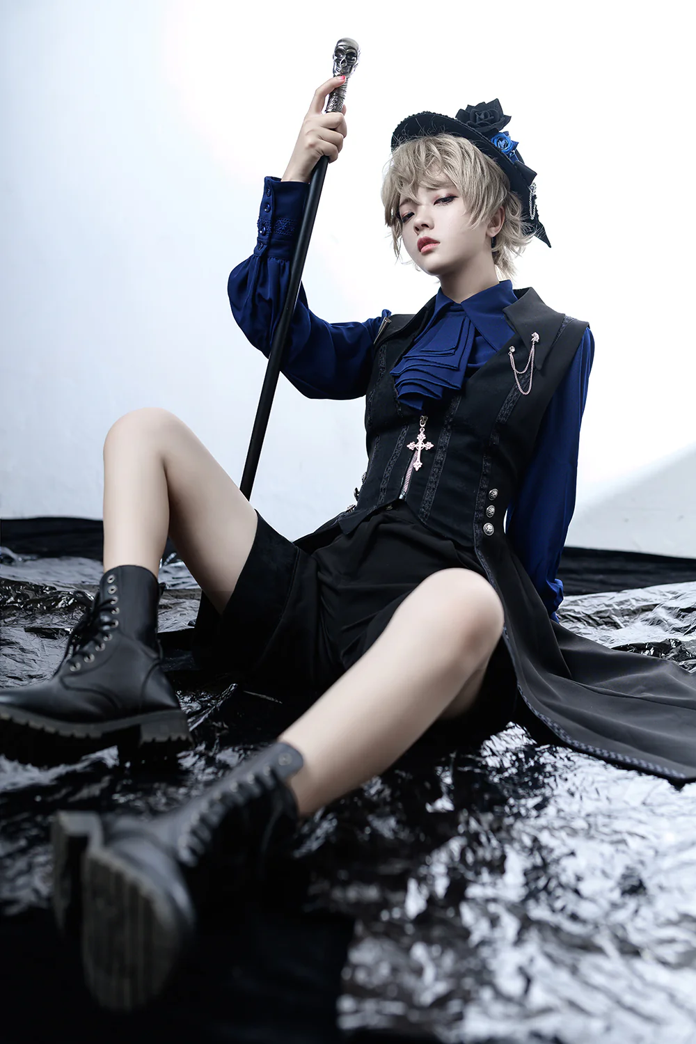 Black and Blue - Retro Ouji Lolita Shirt, Mutton Sleeves - Image 13