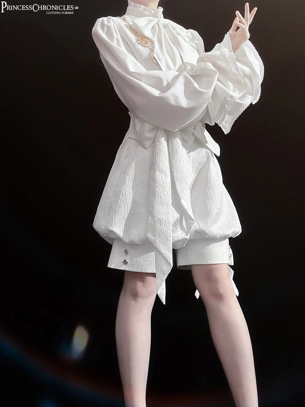 Rabbit Hunting White Moonlight - Retro Ouji Lolita White Vest - Image 11